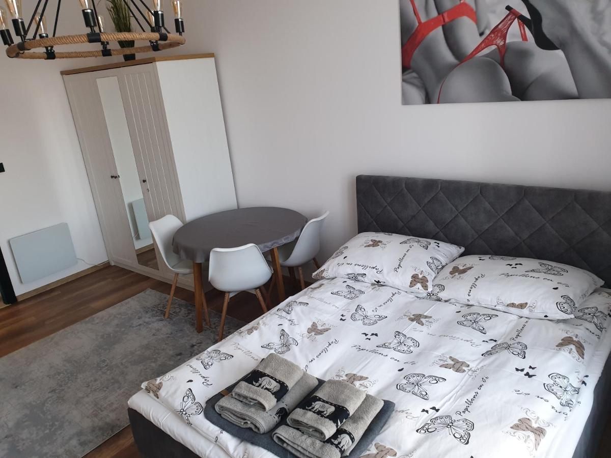 Apartamenty Rynek R Przemysl Luaran gambar